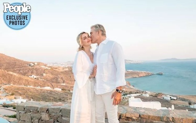 Özündən 38 yaş kiçik xanımla evləndi - Foto