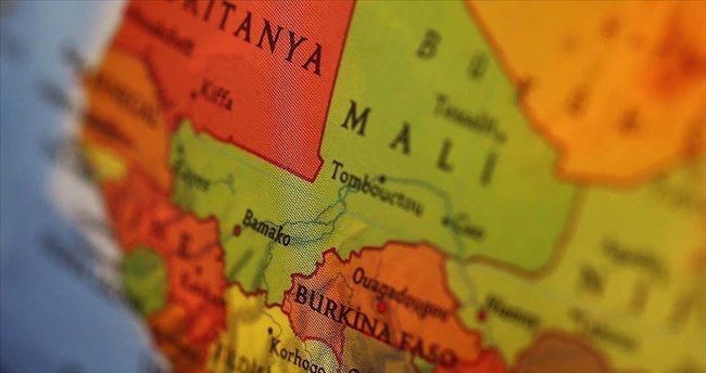 Malinin Konstitusiya Məhkəməsi yeni konstitusiya qəbul edib