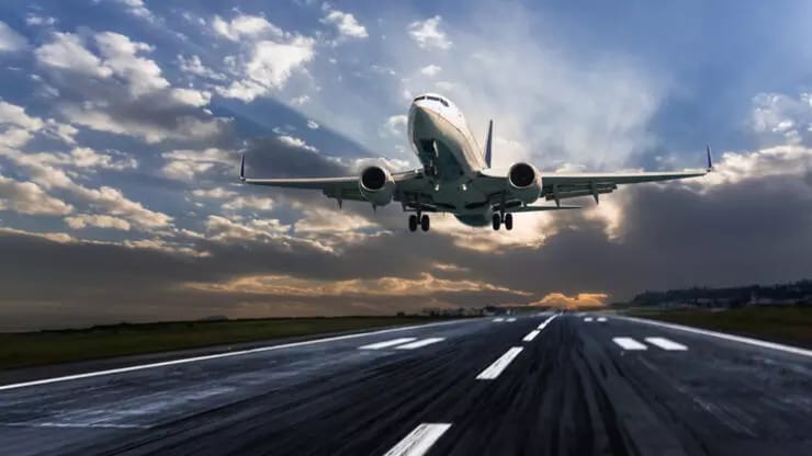 Liviya-İtaliya uçuşları 10 ildən sonra başladı