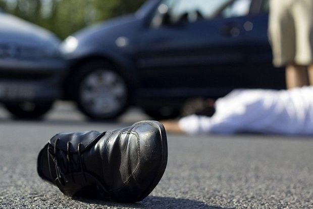 Gəncədə avtomobil piyadanı vuraraq öldürüb