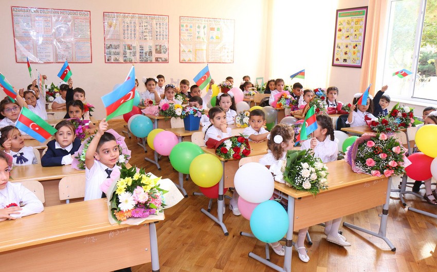 Avqustun 1-dən məktəblərin I sinif üzrə boş qalan yerlərinə prioritetsiz qəbul aparılacaq