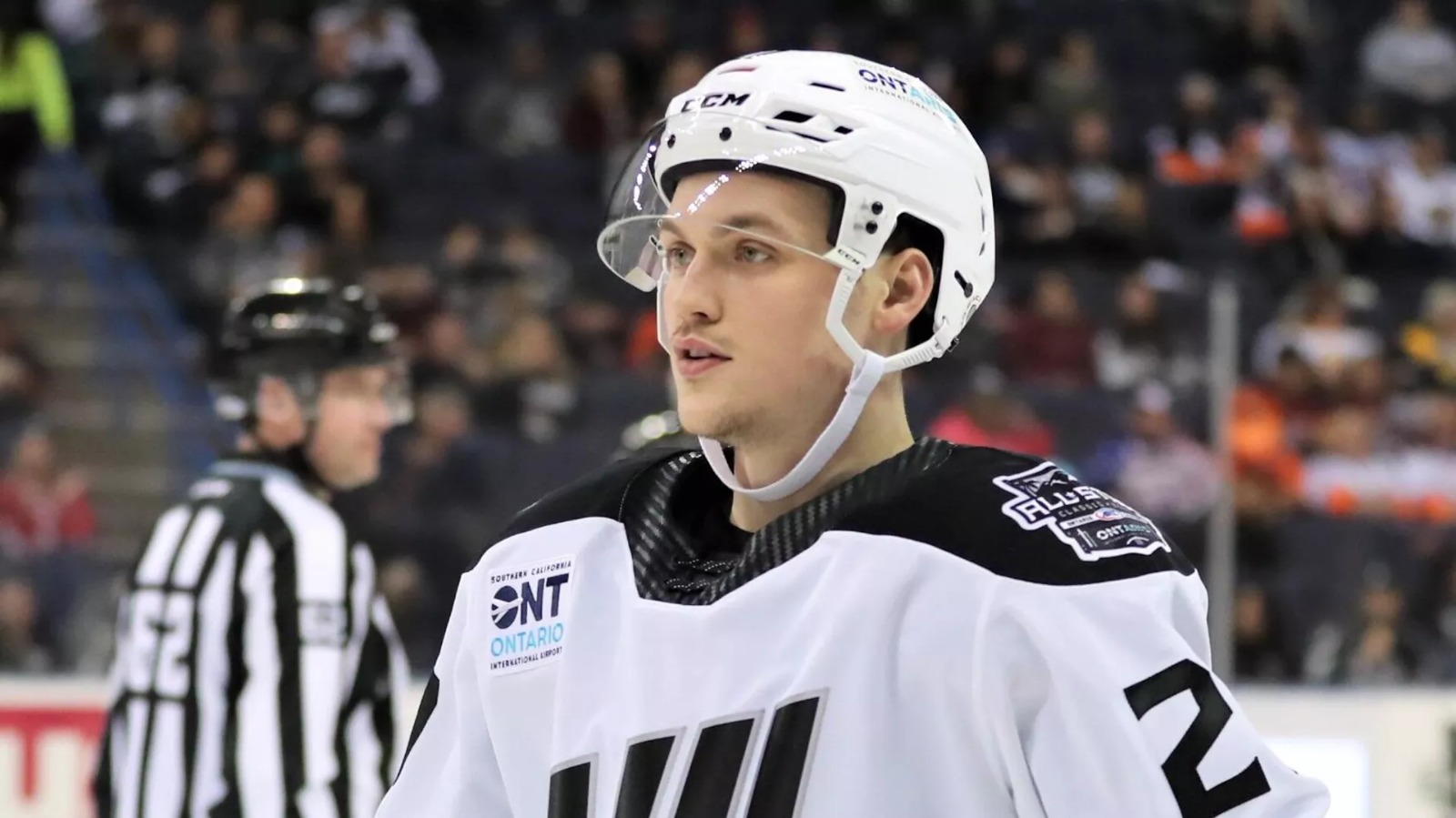 Putin ABŞ xokkeyçisinə Rusiya vətəndaşlığı verdi