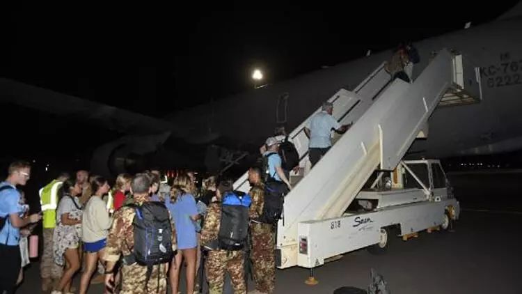 Fransa və İtaliya Nigerdən evakuasiyaya başlayıb