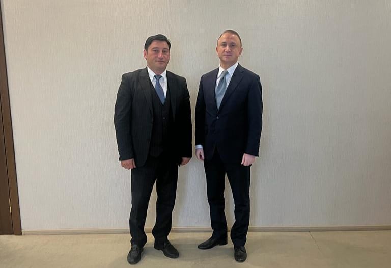 Nərimanov Rayon İcra Hakimiyyətinin başçısı ilə görüş təşkil olunub