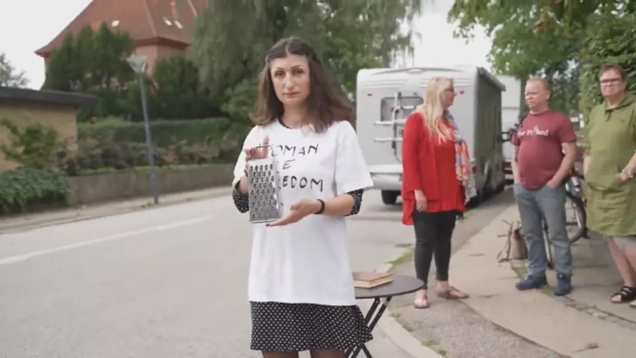 İranlı rəssam Kopenhagendə Qurana hörmətsizlik etdi