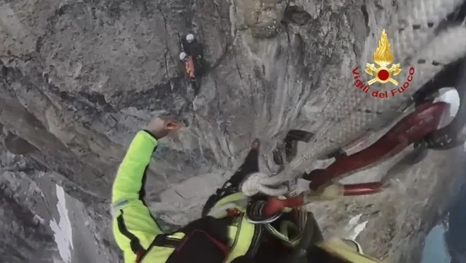 3000 metr hündürlükdə qalan alpinistlər xilas edilib