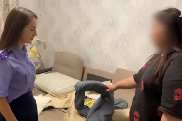 Rusiyada ana 9 aylıq oğlunu ölümə tərk etdi - FOTO/VİDEO