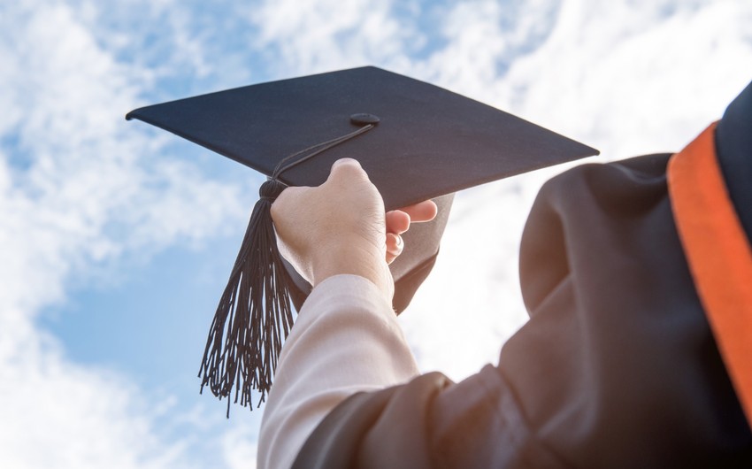 Ukraynada bu il ali məktəbləri bitirən Azərbaycan vətəndaşlarının sayı məlum olub