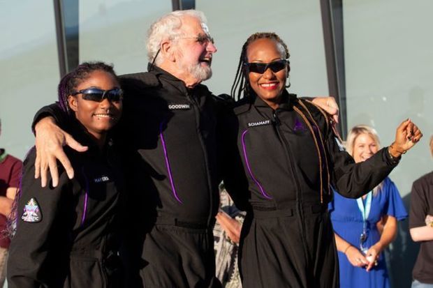 80 yaşlı Olimpiada iştirakçısı 18 il əvvəl aldığı biletlə kosmosa uçdu