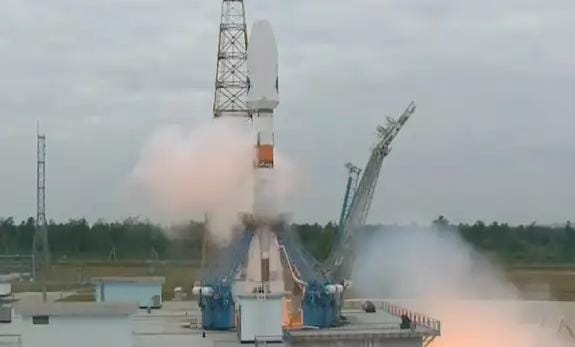 Rusiya 47 ildən sonra Aya kosmik gəmi göndərir