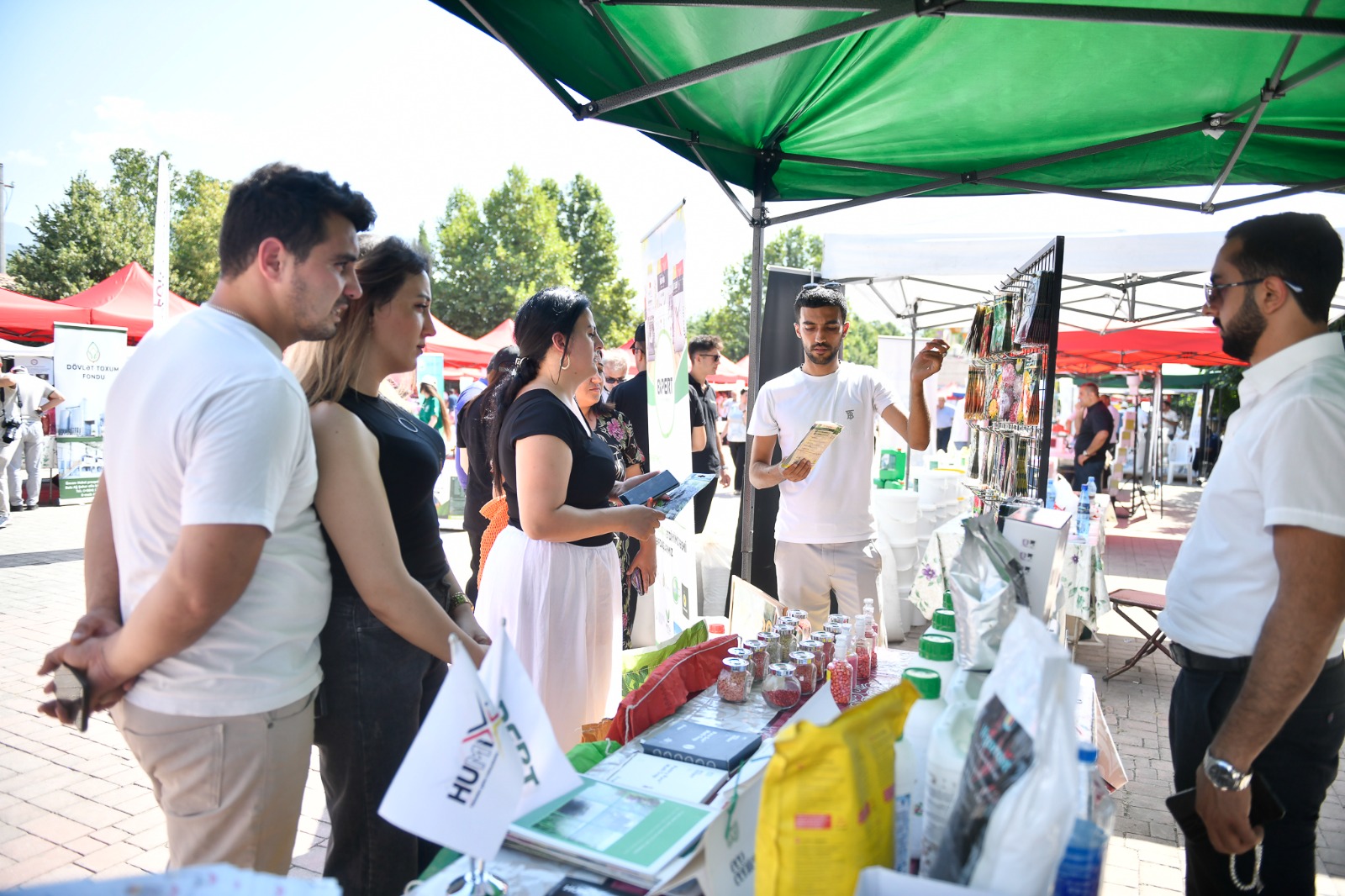 Azərbaycanda toxum sərgi-satış yarmarkalarına start verilib