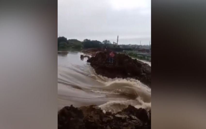 Rusiyada bənd uçub, Ussuriysk şəhərini su basıb