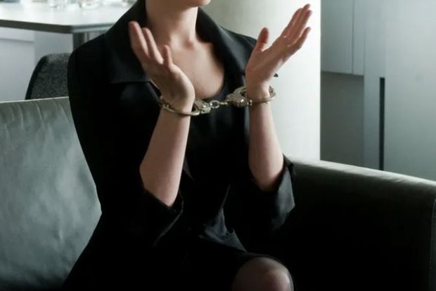 Baldızının evindən oğurluq edən qadının cəzası artırıldı