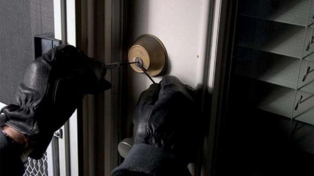 ABŞ-da eyni anda 50 nəfər mağazaları qarət etdi