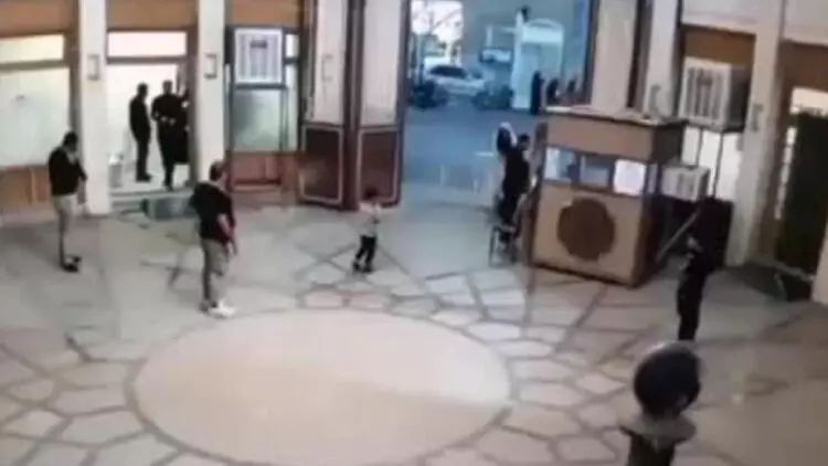 İranda ziyarətgaha hücumdan sonra 10 nəfər saxlanılıb