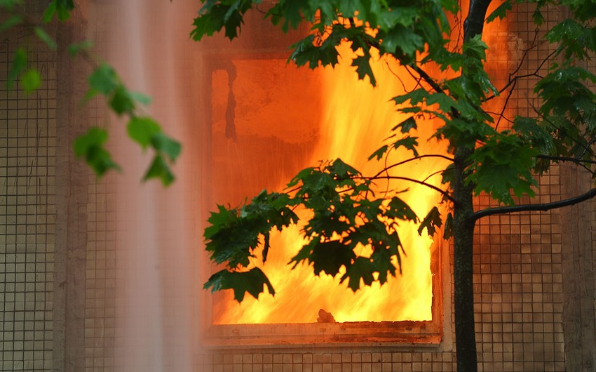 Rusiyada naməlum şəxs hərbi komissarlığı yandırmağa cəhd göstərib