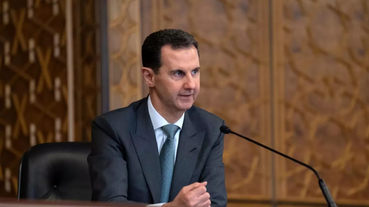 Suriya prezidenti dövlət qulluqçularının maaşlarını 2 dəfə artırdı