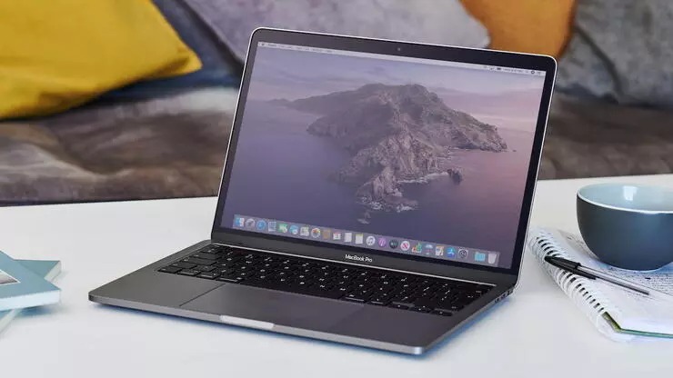 OLED ekranlı “MacBook”lar bu tarixdə çıxacaq