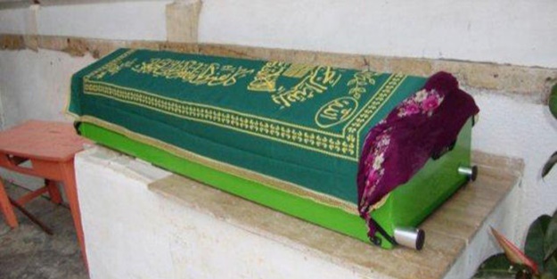 Sumqayıtda yeniyetmə oğlu tərəfindən qətlə yetirilən Günayın FOTOSU