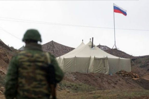 Gümrüdə xidmət aparan rusiyalı hərbçilər erməniləri döyüblər