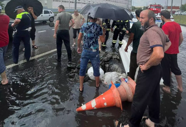 Moskvada dəhşətli olay: Kanalizasiyada daşqın oldu, 4 nəfər öldü