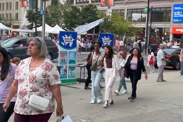 Toronto şəhərində Ermənistanın yolverilməz əməllərini ifşa edən məlumatlandırma aksiyası keçirilib - FOTO