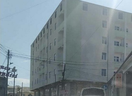 Masazır qəsəbəsinin Qaçaq Nəbi küçəsində qanunsuz binaya niyə göz yumulub? - FOTOLAR