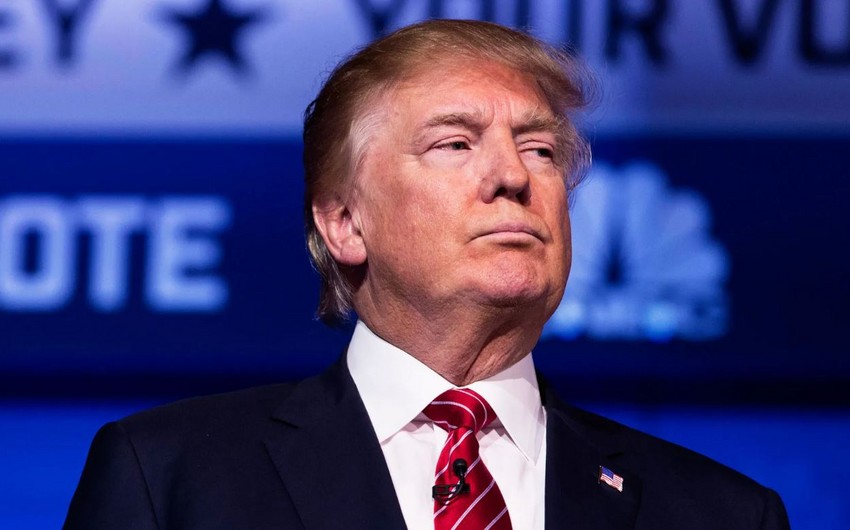 Tramp qısamüddətli həbsdən sonra zaminə buraxılıb