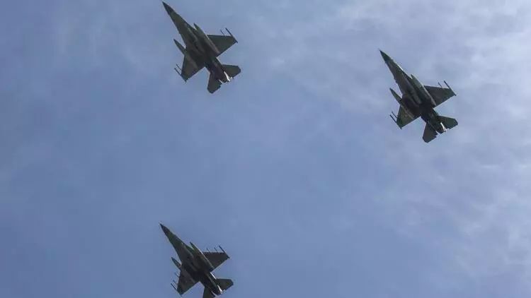 Ukraynalı pilotların F-16 uçuş təlimi oktyabrda başlayacaq