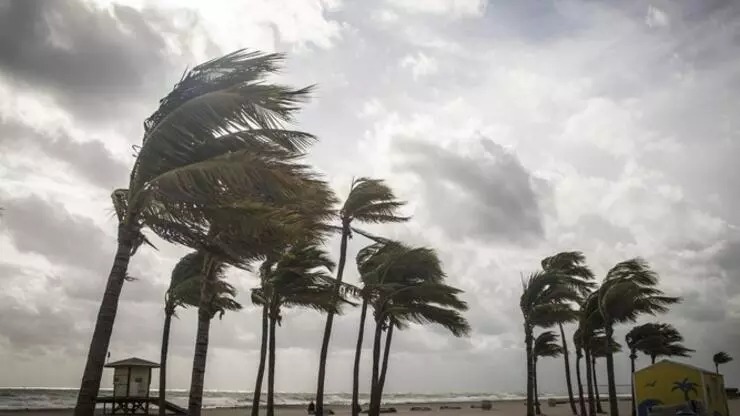 Florida İdalia qasırğasına hazırlaşır