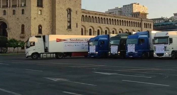 Fransa TIR-ları geri döndü - VİDEO