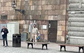 İsveçdə Quran yandırılıb