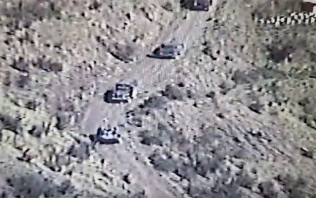 Separatçılar döyüş mövqelərinə silah-sursat daşıyır - VİDEO