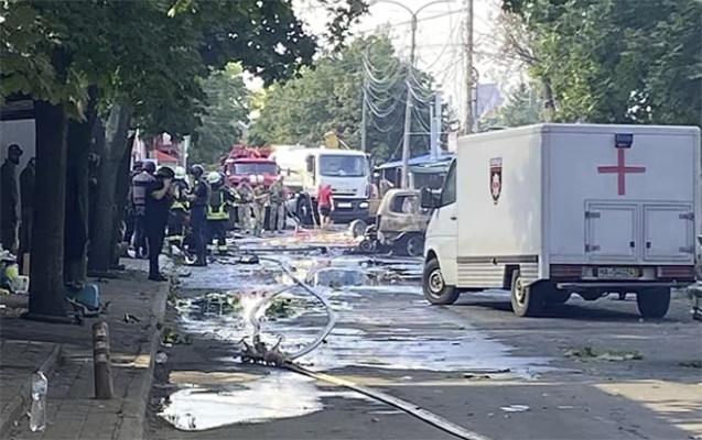 Rusiya Konstantinovkanı atəşə tutdu - 16 ölü - Video