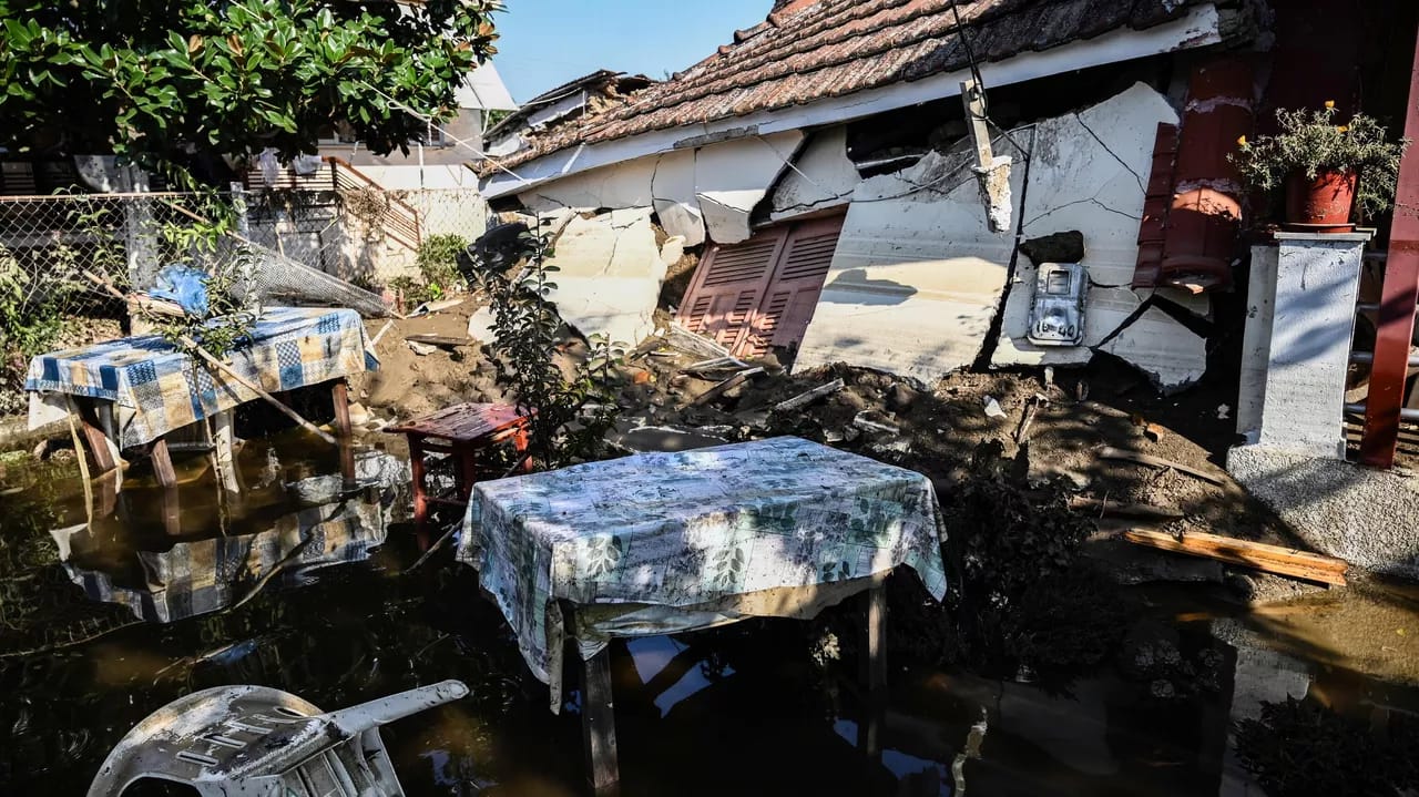 Yunanıstanda ölənlərin sayı 14-ə yüksəlib