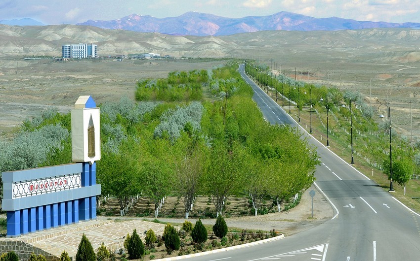 Naxçıvan şəhər 5 nömrəli tam orta məktəbin deputat direktoru işdən çıxarılıb