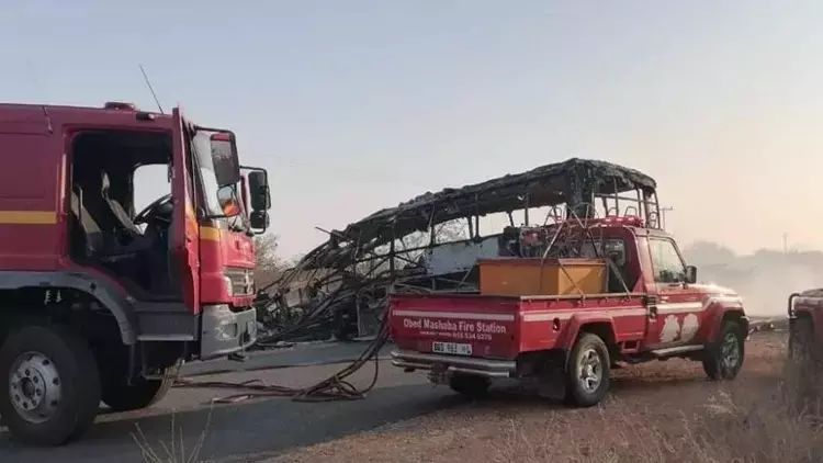 Cənubi Afrikada dəhşətli qəza: 20 ÖLÜ