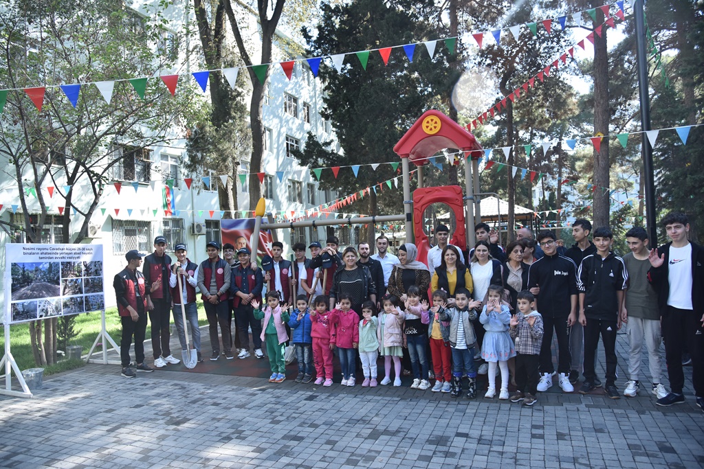 Nəsimi rayonunda növbəti “Abad həyət” sakinlərin istifadəsinə verilib.