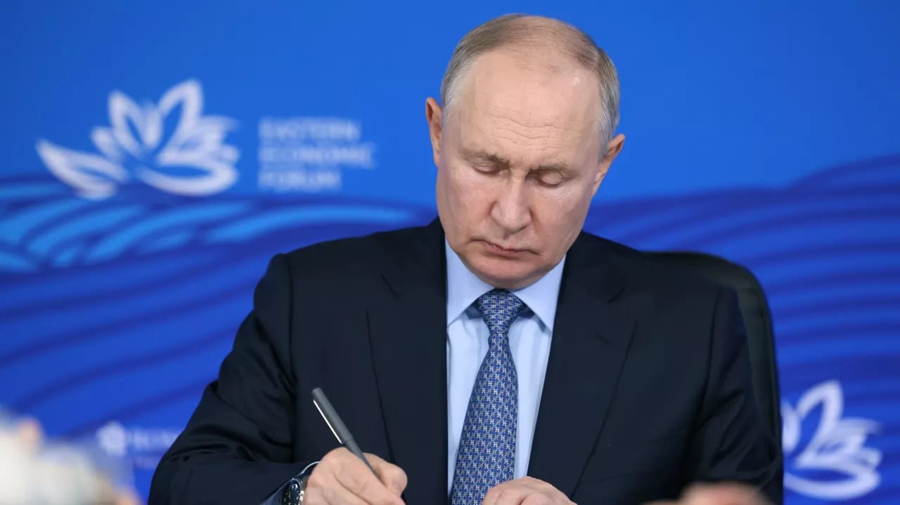 Putin Qərb ölkələrinə ərzaq embarqosunu bir il uzatdı