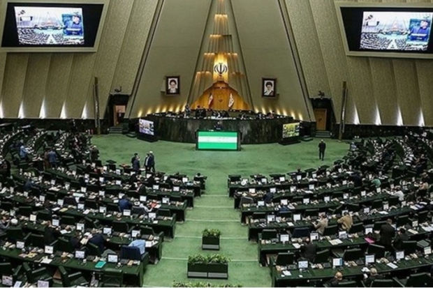 İran parlamenti “Hicab qanunu” layihəsinin pilot şəklində icrasına səs verdi - FOTO