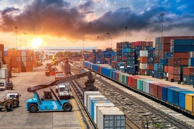 Azərbaycan qeyri-neft ixracını 11 faiz artırıb