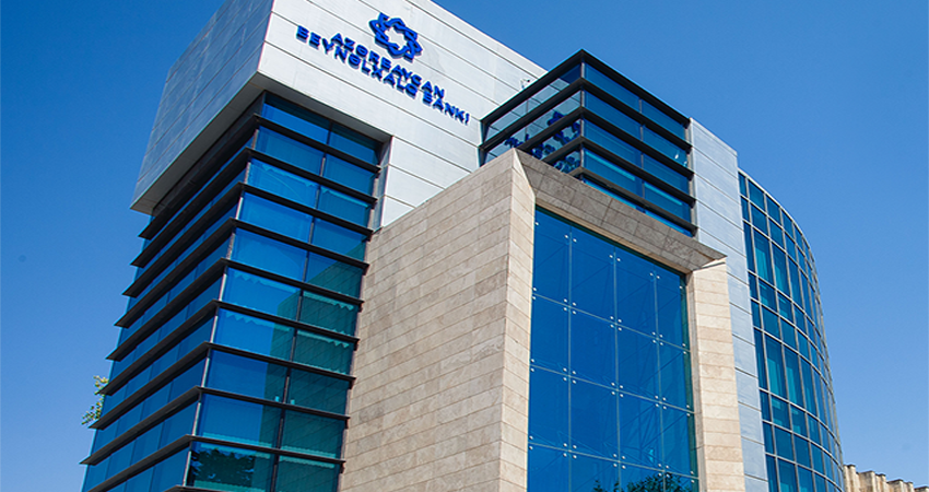 Şirkətlər ABB-dən 2,5 milyard manatlıq depoziti geri çəkib