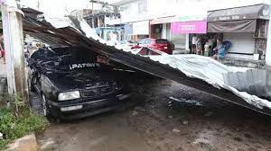 Meksikada qasırğa və fırtına həyatını itirdi: 5 ÖLÜ