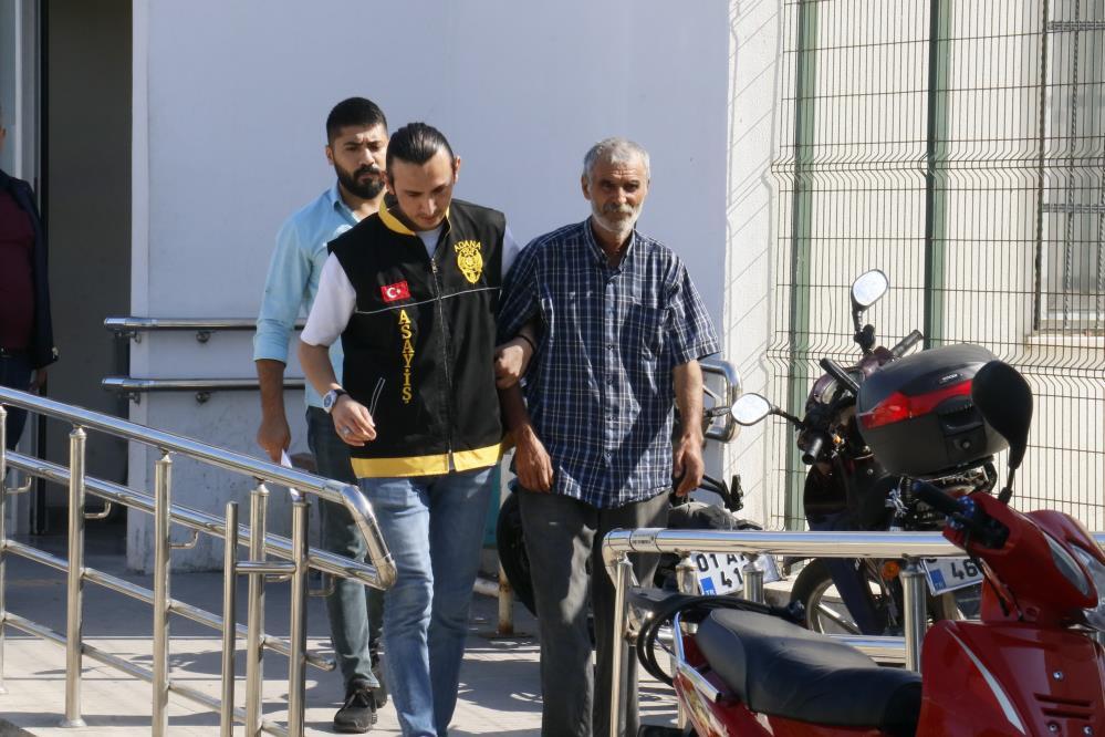 Ata ondan pul istəyən oğlunu öldürdü - FOTO