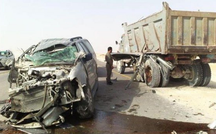 Hindistanda ağır yol qəzasında azı 12 nəfər ölüb