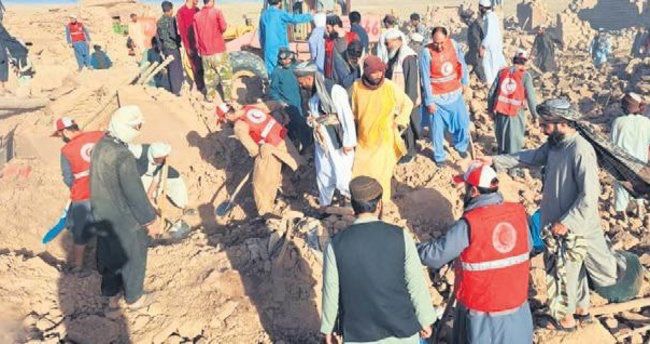 Əfqanıstanda  6,3 və 5,4 bal gücündə zəlzələ baş verib