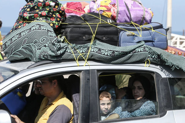 Misir fələstinli qaçqınları qəbul etmək istəmir: Onları göndərməklə hədələyir