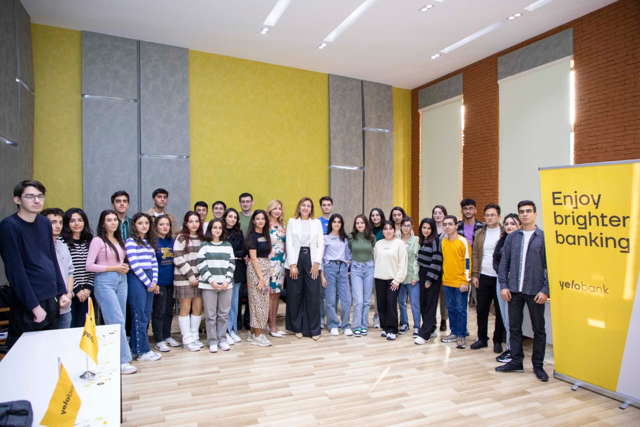 В UNEC стартовала программа «Yelo Career Challenge»