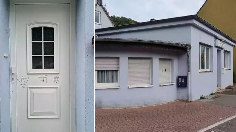 Almaniyada məscidin qapısına svastika və Davud ulduzu çəkilib