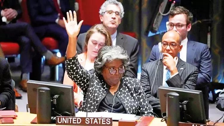 ABŞ humanitar yardım qanun layihəsinə təkbaşına veto qoyub